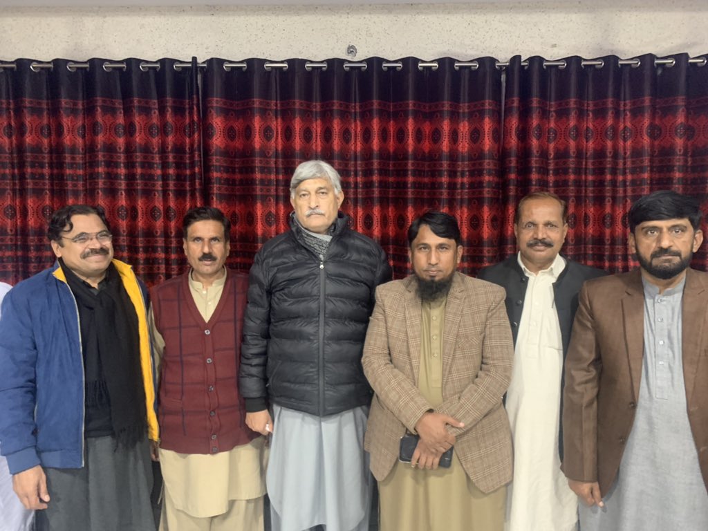 MHKTochi's tweet photo. #میلسی
#PPP🇱🇾🇱🇾🇱🇾
امید وار صوبائی اسمبلی PP236 چوہدری محمد ندیم جٹ نے امیدوار ایم این اے پاکستان پیپلز پارٹی NA-159 خان محمود حیات خان ٹوچی خان  کی بھرپور حمایت کا  اعلان کر دیا۔
#جئیے_بھٹو❤️🇱🇾
#PPPDigitalMultan 
@ppp.official 
@PPPDigital_ https://t.co/Zh6UuYdJZg