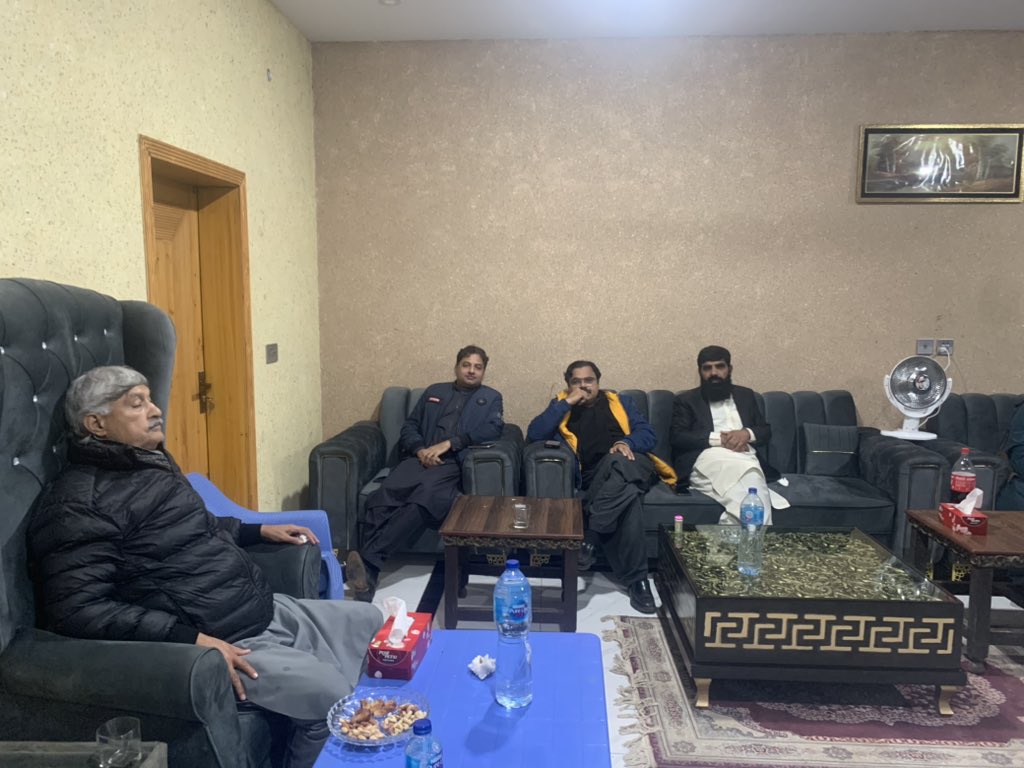 MHKTochi's tweet photo. #میلسی
#PPP🇱🇾🇱🇾🇱🇾
امید وار صوبائی اسمبلی PP236 چوہدری محمد ندیم جٹ نے امیدوار ایم این اے پاکستان پیپلز پارٹی NA-159 خان محمود حیات خان ٹوچی خان  کی بھرپور حمایت کا  اعلان کر دیا۔
#جئیے_بھٹو❤️🇱🇾
#PPPDigitalMultan
#چنو_نئی_سوچ_کو
@BBZARDARI https://t.co/GDQOgAaiv0