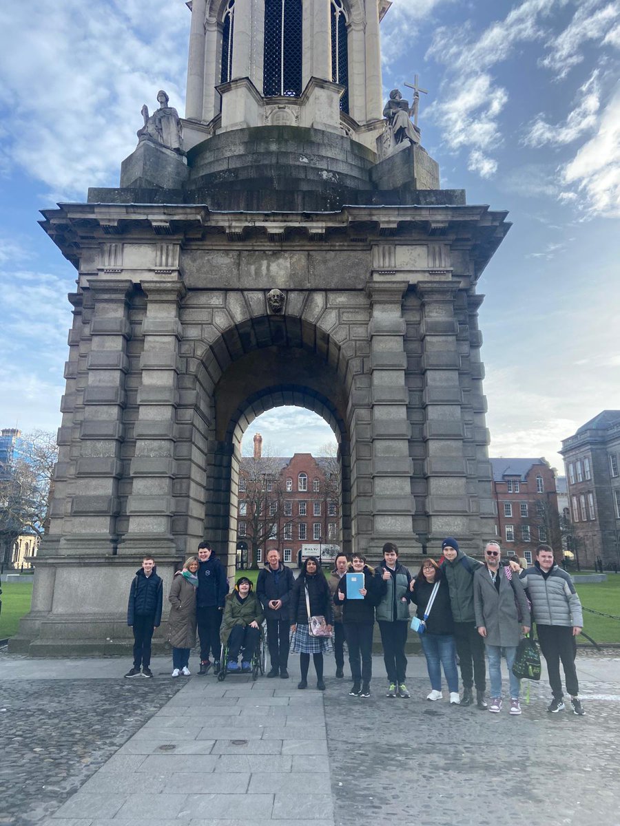 ellenfieldcc's tweet photo. Great trip out for our students to @tcddublin to visit the immersive #BookofKells experience. #classoak #classapollo https://t.co/2s47aCIXgg