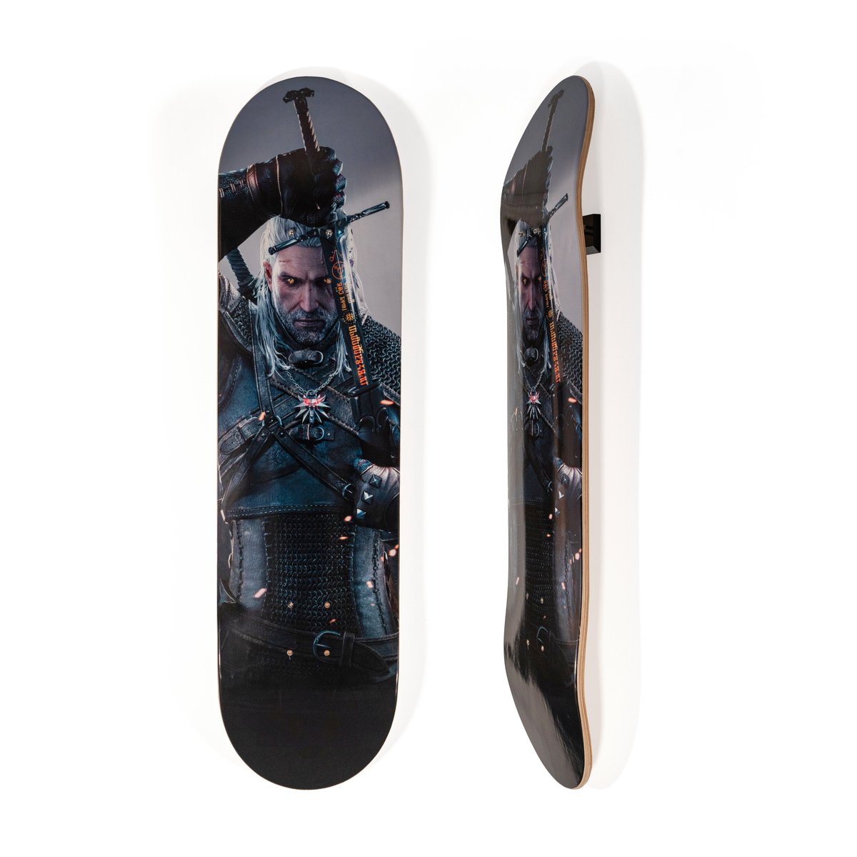 _Dyenamik's tweet photo. Exclusive Drop!
Our premium, pro standard skateboard decks have just launched! 4 epic The Witcher designs that will complete your gaming set-up.
The wall mounts are included so you can put these works of art up straight away
#TeamWitcher
https://t.co/FUPirwd9nl https://t.co/1MyErJ5VOA