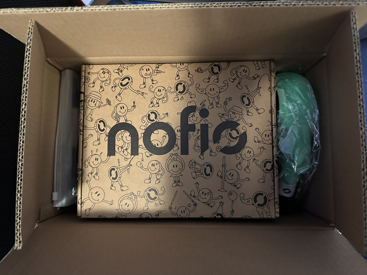 This showed up at my doorstep this morning @Nofio_co 👀