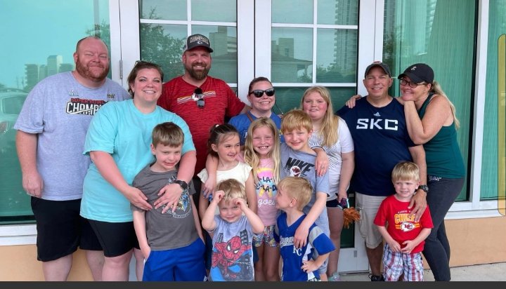 andy_fazel's tweet image. Cherishing every moment with my incredible family! 💖 From laughter-filled dinners to weekend adventures, these are the moments that make life truly special. Grateful for the love and joy they bring into my world. 
#FamilyFirst #HappyHeart