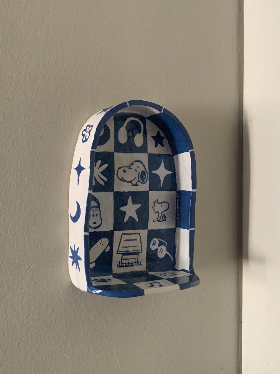 juno_spacecraft's tweet image. what if we were best friends on the snoopy ceramic shelf