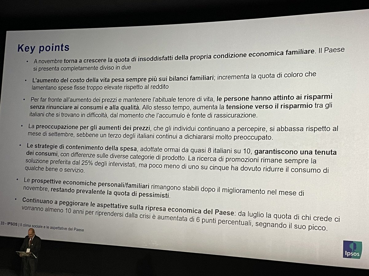 magicimomenti's tweet photo. Il clima sociale , dati #ipsos https://t.co/AuovstkIir