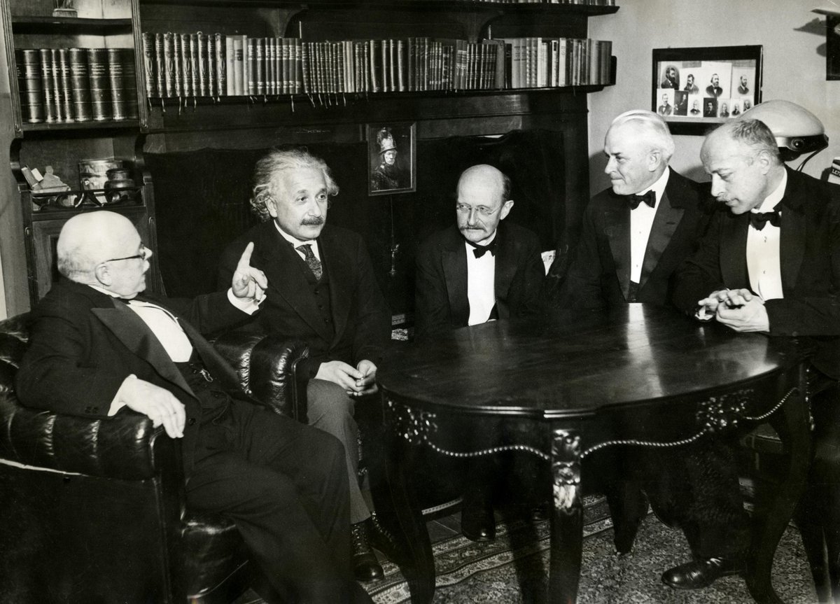 red_cofis's tweet photo. La constante de Planck: clave en la física cuántica. Introducida por Max Planck, marcó el inicio de la era cuántica al establecer la cuantización de la energía. 🌌Más info: 👉https://t.co/w1NXGbOPrz
#cofis #constantedePlanck https://t.co/jTfzuidmCG