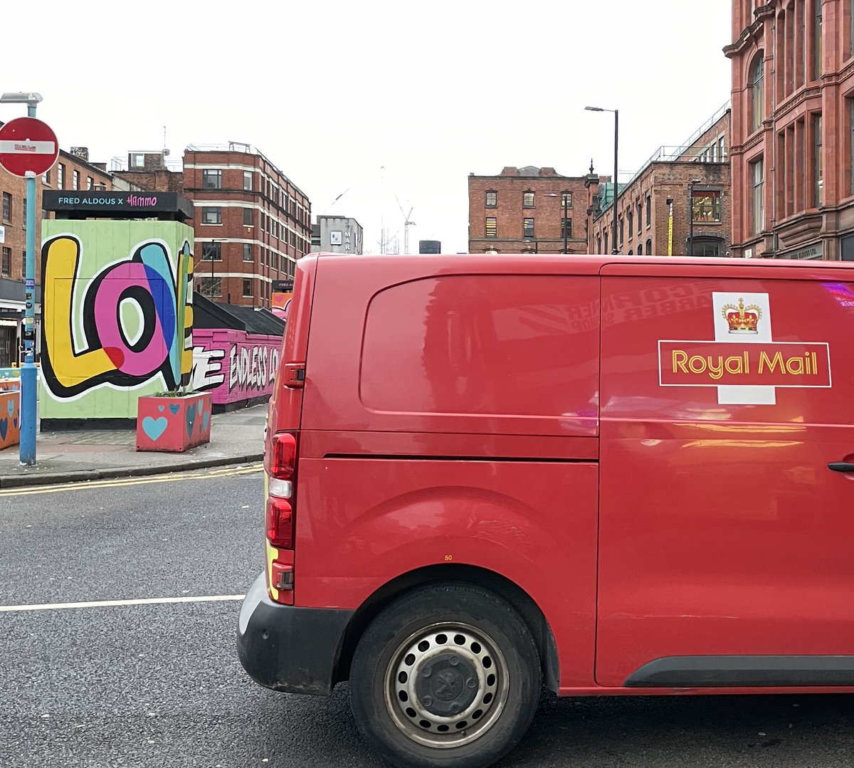 Enjoyed the street art of #Manchester's Northern Quarter with a #PostboxSaturday focus this week!