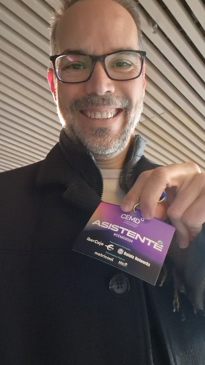 rafa55badajoz's tweet photo. Un agente inmobiliario en el #cemd2024 de #Badajoz https://t.co/TTajElplNf