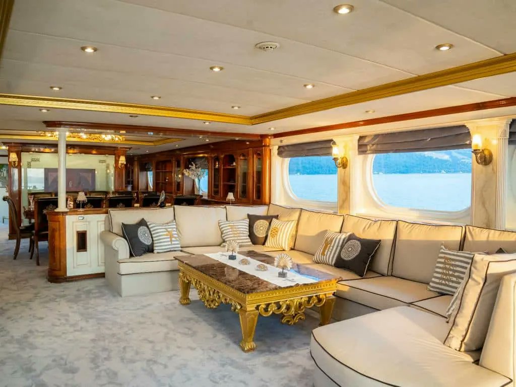 Marmarstatiltur's tweet photo. DO YOU LIKE TO RENT ALC 50 #Motoryacht for summer 2024?

ALC50 can serve up to 12 passengers with its 5 cabins. Has 1 VIP - 1 Master – 1 Twin – 2 Triple cabins. 50 meters / 160'04''04 FT
 #luxuryyachts #bluecruise #LuxuryTravel #yachtcharter #yachtforrent https://t.co/8KZeR2xzv7