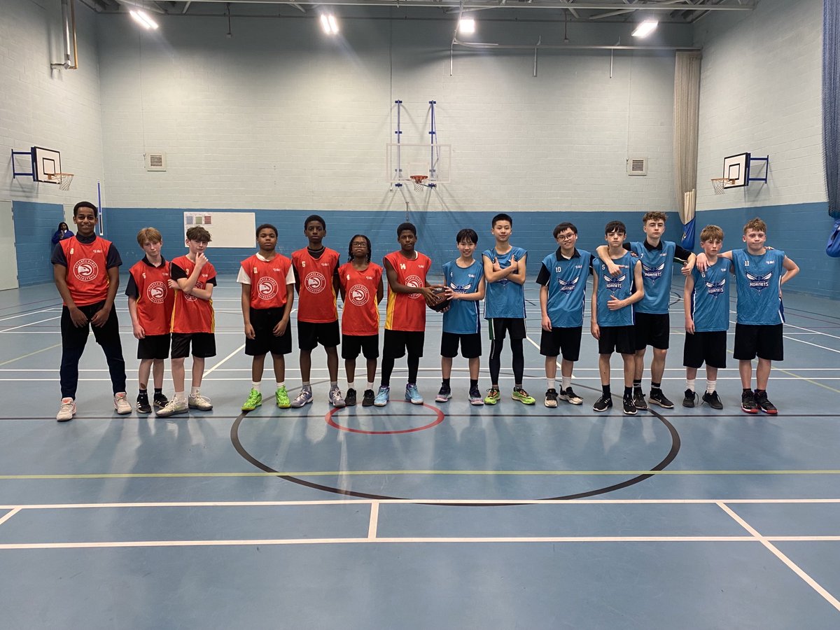 Jr NBA Year 8!!!! Fantastic game between Bishop Challoner & Lighthall school with an abundance of talent on display. Bishop Challoner managed to secure the win (38-22) adding 3 points to the league tally.