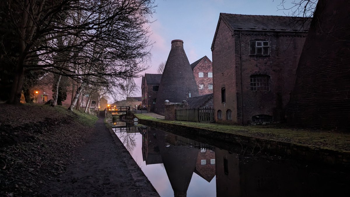 wmsar_marcel's tweet photo. A couple of snaps from my post work stroll around #Coalport and #Jackfield https://t.co/AVgzY2Mejc