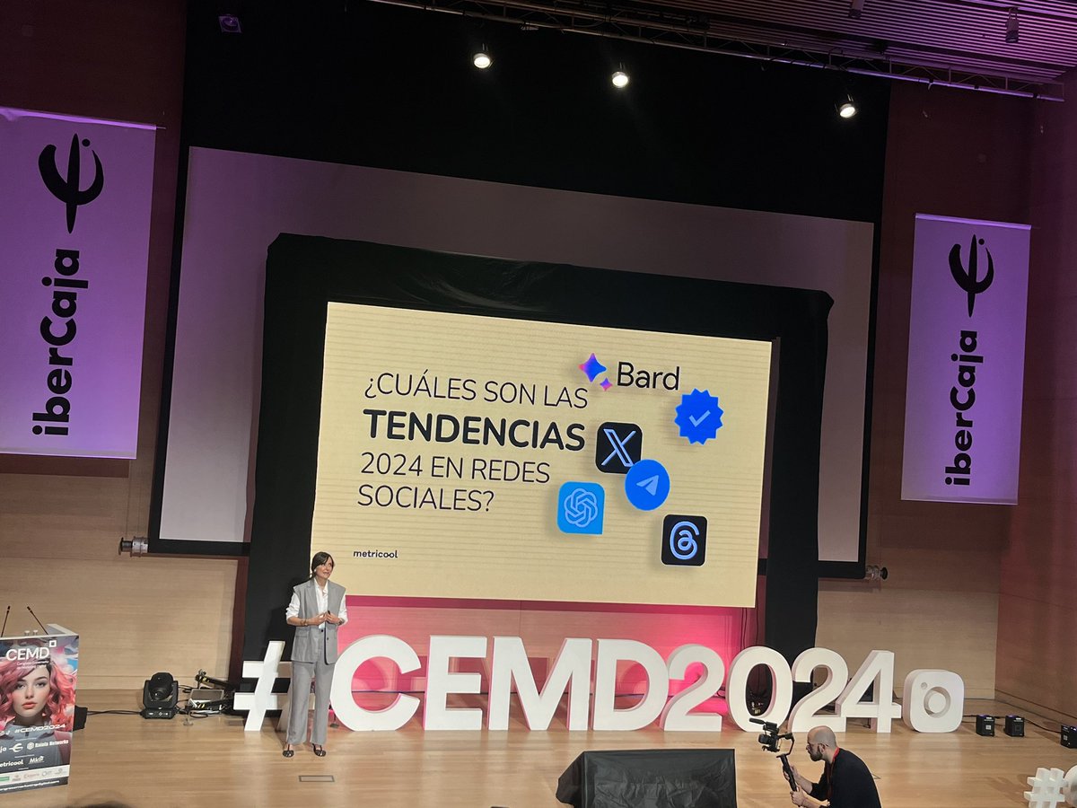 Vamos a seguir aprendiendo sobre redes sociales y las tendencias de 2️⃣0️⃣2️⃣4️⃣ con <a href="/c_isabelromero/">Isabel Romero</a> <a href="/Metricool_es/">Metricool ES</a> <a href="/CEMKTD/">Congreso Extremeño de Marketing Digital⚡️CEMD2024</a> #CEMD2024
