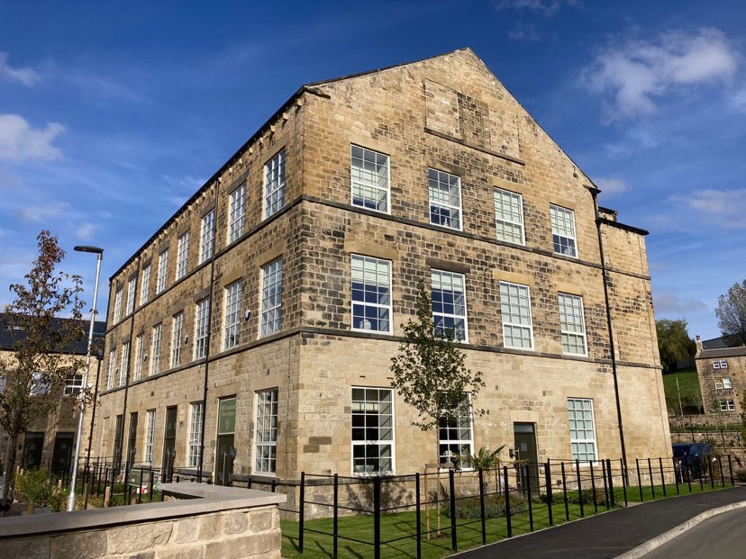 StonebridgeBeck's tweet photo. What can we say about our #MillTownhouses?
 
Characterised by high ceilings giving a real sense of space and huge windows to maximise natural light, these homes really are something special!
 
#property #home #house #family #kids #yorkshire #showhomes #familyhome #StonebridgeBeck https://t.co/hM8JekwQhw