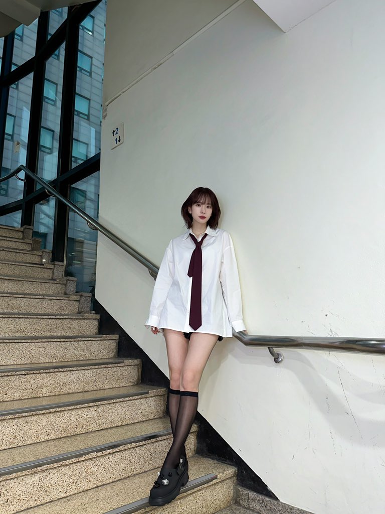 [📷] 
240202 #KBS #뮤직뱅크 

오늘도 레전드 무대 갱신💗
우리 설아 기특해요 🫳🫳🫳

#설아 #SEOLA 
#Without_U #INSIDEOUT 
#우주소녀 #WJSN 
#오늘의_우주복👭