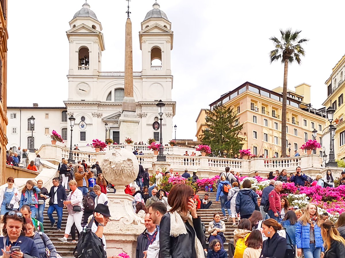 vfuzul's tweet photo. #spanishsteps #photography #travel #italy #roma https://t.co/SdDOUF0adW