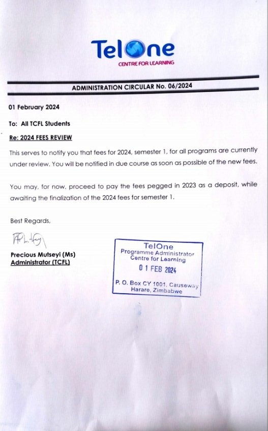 McDonaldChidak3's tweet photo. Despite having an SRC board the institution @TelOneCFL it publishes fees review without the involvement of students and expect us to pay full fees as a deposit. Till when will we suffer??
#freeeducation #SDG4 #feesmust
@advocatemahere @daddyhope @HeraldZimbabwe @Zinasuzim https://t.co/ALwksNQnka