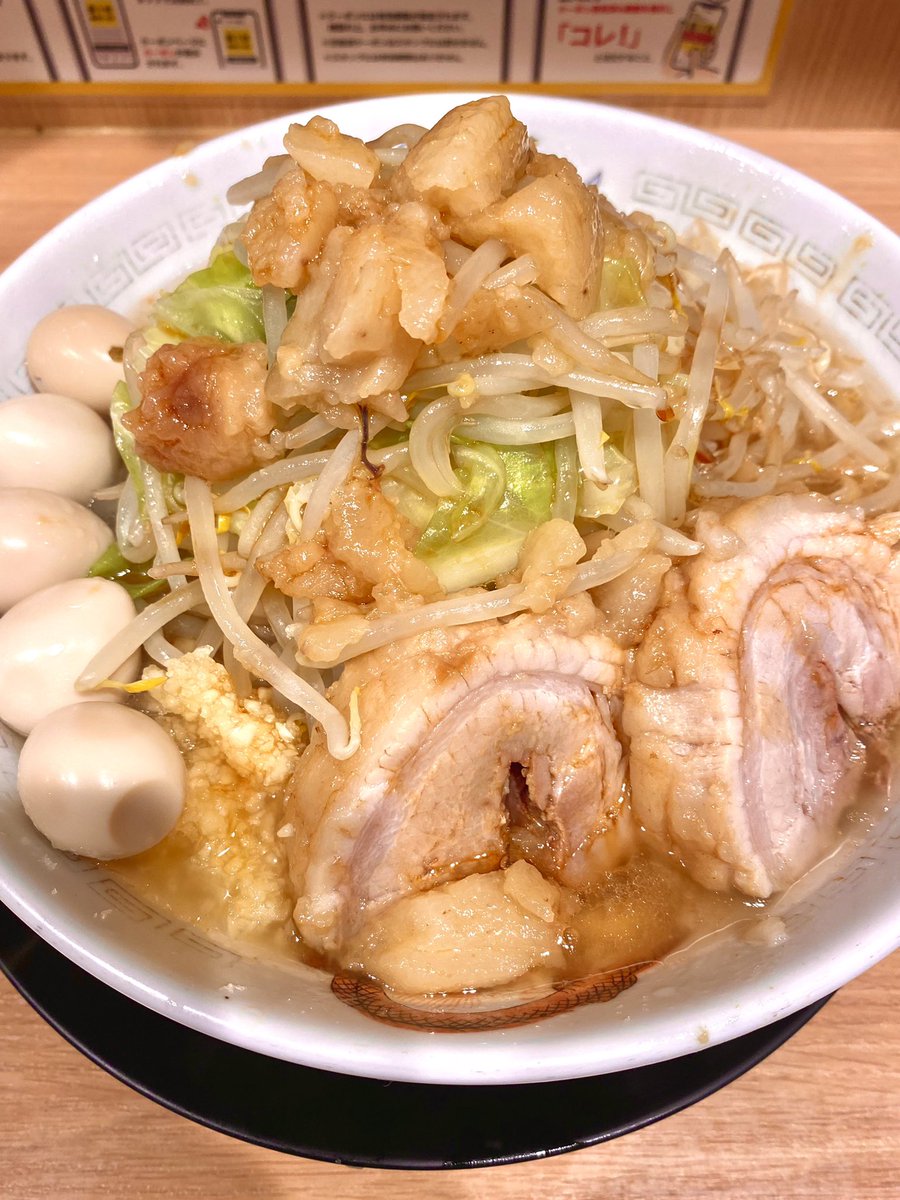 sTTeqwLErdRvFg5's tweet photo. 2023.02.02 池袋 ラーメン豚山 https://t.co/4oYlbOsU1h