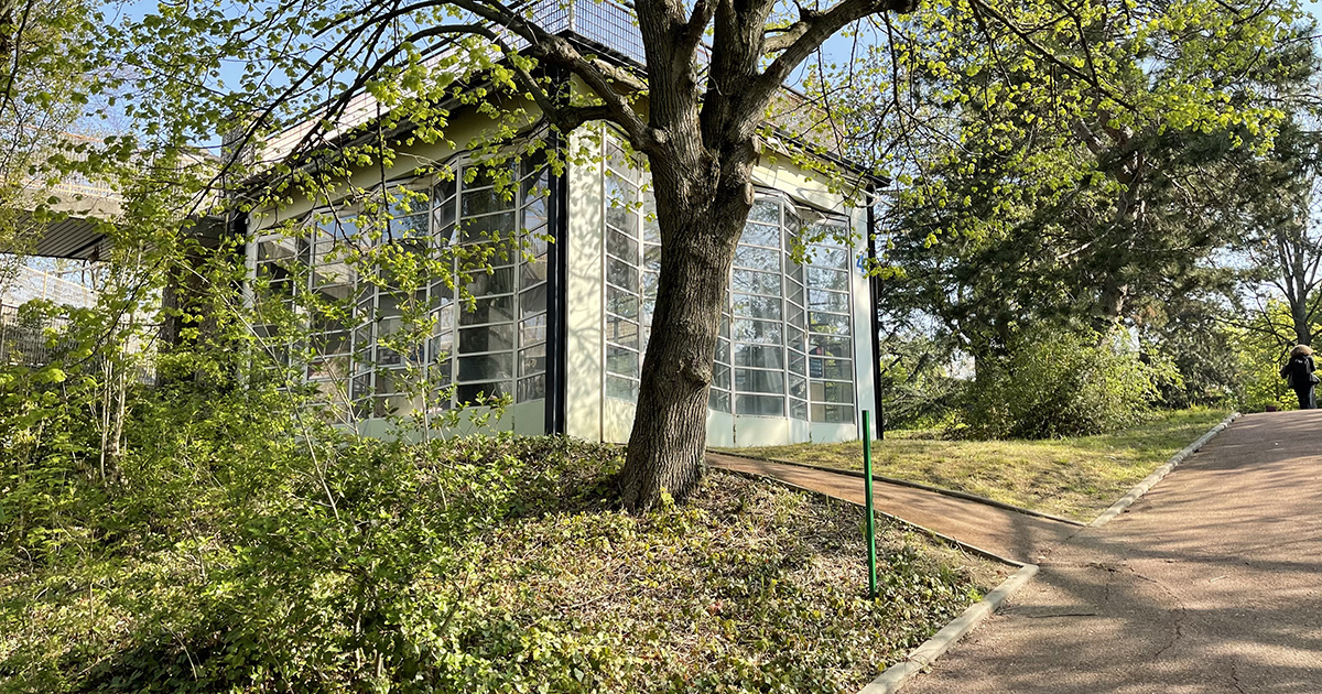 villedesuresnes's tweet photo. En présence du Maire, @BOUDYGuillaume et @patrick_ollier, maire de Rueil-Malmaison, assistez à la réunion publique d'information sur le futur Musée-mémorial du terrorisme qui va être crée d'ici 2027. Pour en savoir plus ⤵https://t.co/IFTpCAKjqD https://t.co/DIlTONhUn6