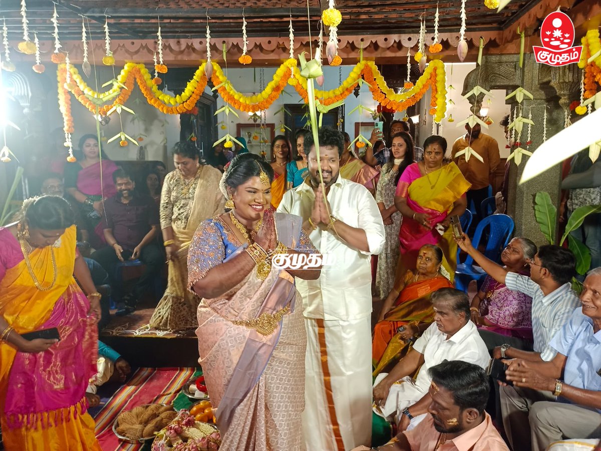 kumudamdigi's tweet image. கோலாகலமாக நடந்து முடிந்த ரோபோ ஷங்கரின் மகள் இந்திரஜா நிச்சயதார்த்தம்
#RoboShankar | #indrajashankar | #engagement | #Kumudam