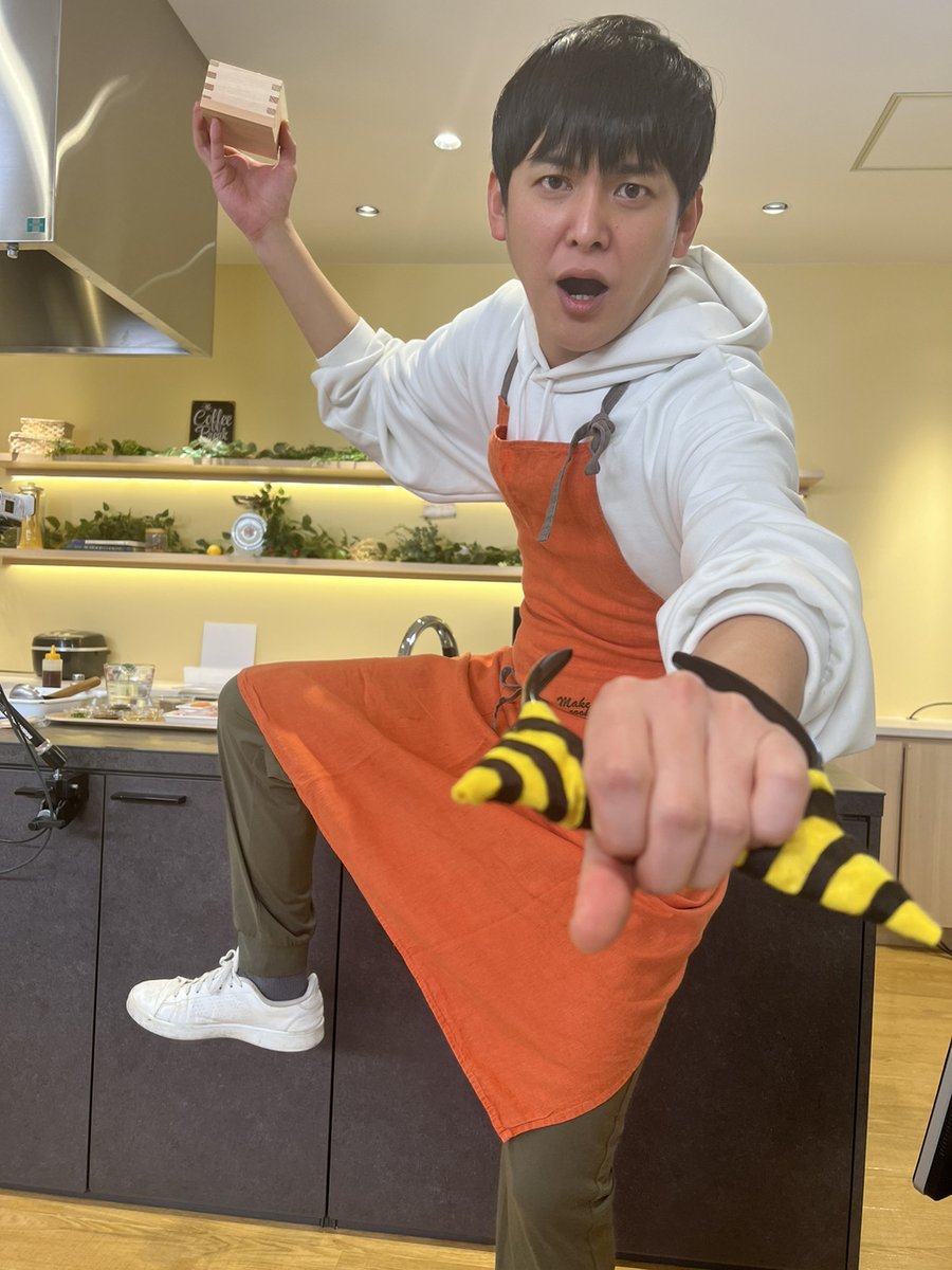 mckikaku_ltd's tweet photo. この後19時より、「いつかの君と。トレンディ飯」がNATSLIVEでスタート‼️

今日は #加田智志 が出演します💡

「NATSLIVE」アプリをダウンロードしてお待ちください🫵✌️
https://t.co/kawmwGV3iz

#NATSLIVE
#MC企画 https://t.co/kPaUM0wIxC