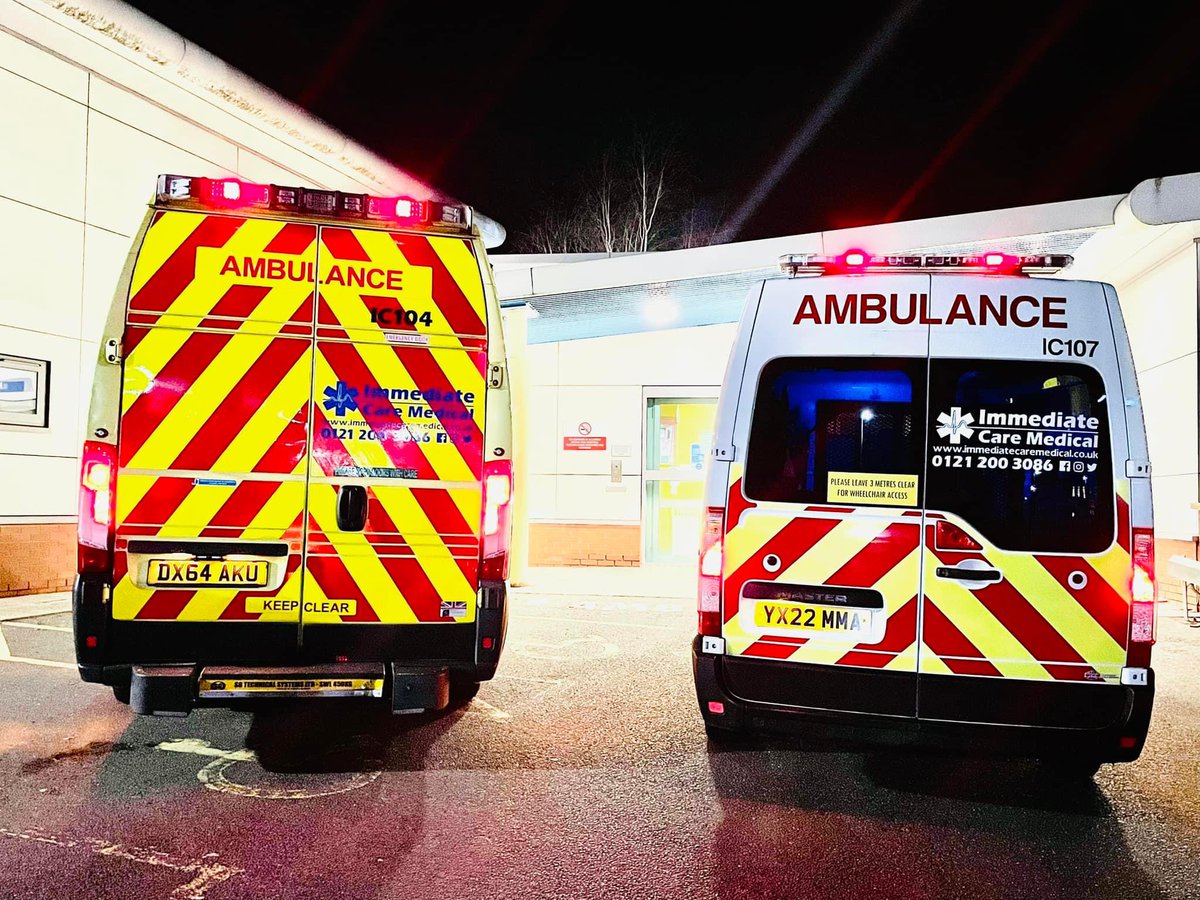 A rare sight of our PTS and Event Crews crossing paths on the road! 🚑. immediatecaremedical.co.uk/joinus.html

#firstaid #paramedic #ambulance #pts #eventmedical #firstaidjobs #westmidlandsjobs