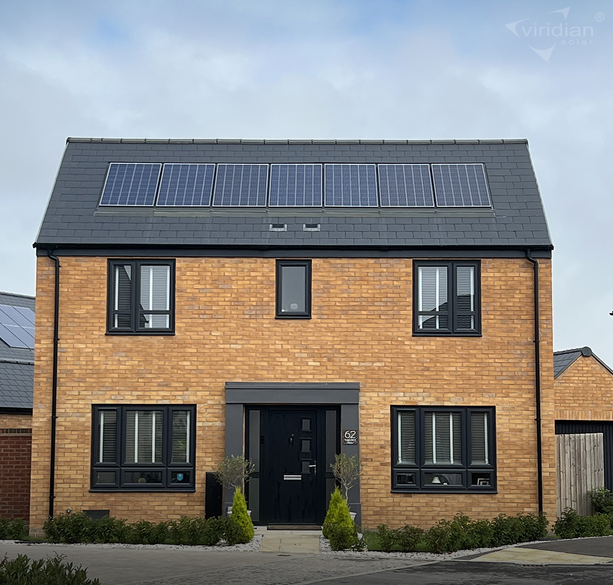 Happy #fusionfriday!
Our Business Development Manager took this week's photo whilst visiting customers!
Fiddington Fields, a development by Charles Church Homes.
#roofintegrated #solar has been installed on these newly built homes.
