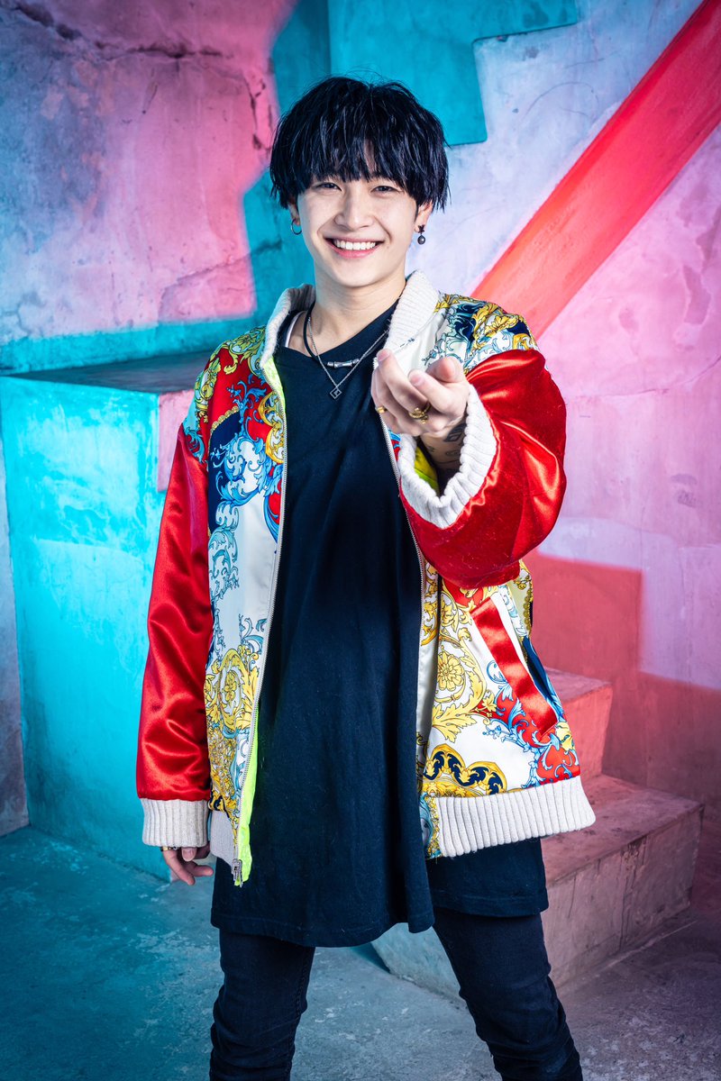 outbang1203's tweet photo. 【個人アー写公開✨】
￣￣￣￣￣￣￣￣￣￣

❤️赤担当:しょへ
X : @nakatanishohe

💙青担当:TAISE
X : @taise_official https://t.co/5WNOQ3UdGG
