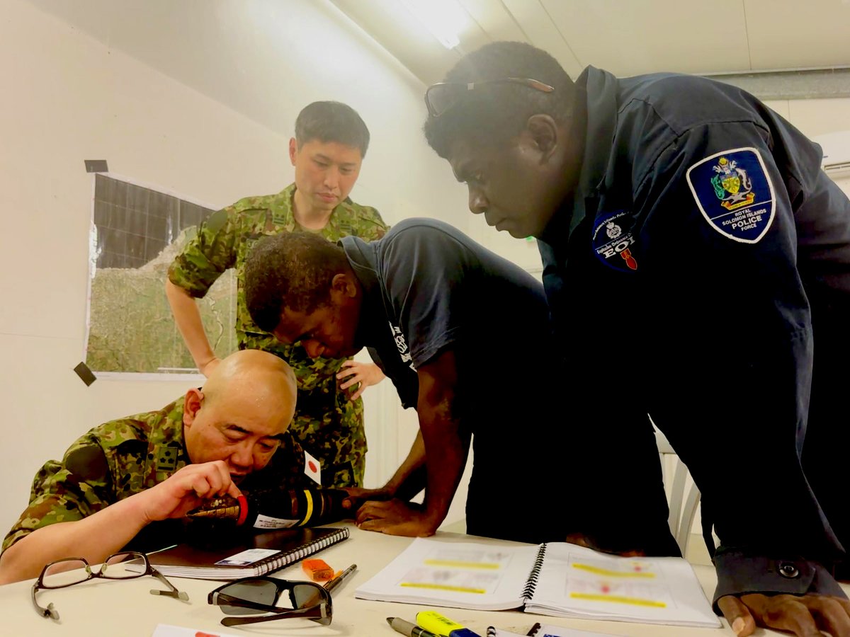 Japan_GSDF's tweet photo. They’ve made all their efforts to enhance #RSIPF EODD Team’s UXO capabilities by sharing knowledge about structure/function of Imperial JPN Military munitions and public awareness procedures. #JGSDF continues to work for the regional peace and stability
and 🇯🇵🇸🇧 relationship. https://t.co/122LC4FhiE