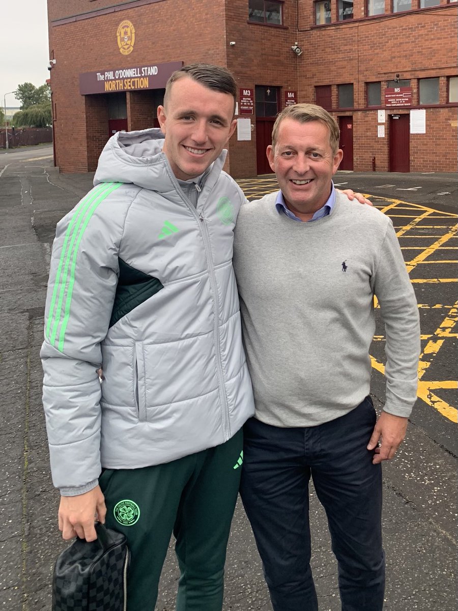 Good Luck to David Turnbull on his move to Cardiff.
The boy came back from a terrible injury and got his move to Celtic winning 2 league titles, 2 Scottish cups and 2 league cups , scoring 31 goals.
One of the good guys in the game and comes from a lovely supportive family ⚽️👍