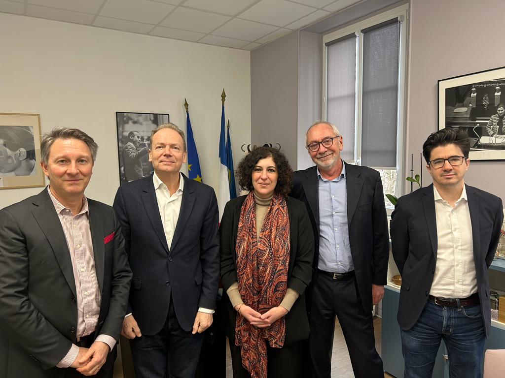 vaudourv's tweet image. De fructueuses conversations sur l'entrepreneuriat, le commerce, l'emploi et l'attractivité pour de futurs collaborations avec l'équipe dirigeante de la @CCI_92 autour de @AzzazNadege pour @chatillon92320 #chatillon #ecosdefis #madein92