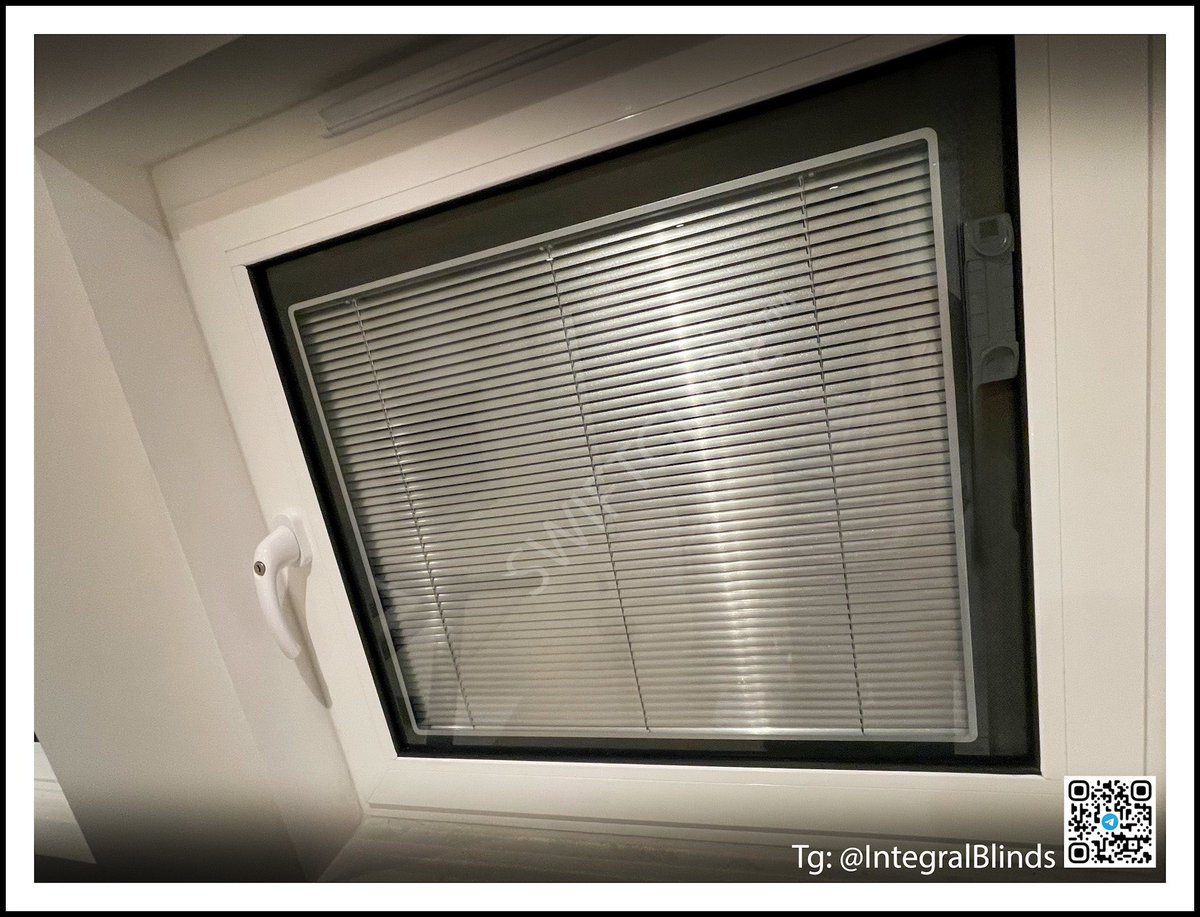 The Integral Blinds we manufacture are like no others. What we do is not only unique but is very smart, modern and contemporary. Shown here in this project in Hendon in North London are our fully dressed integral blinds with Silver slats with a metallic Graphite Dressed Perimeter