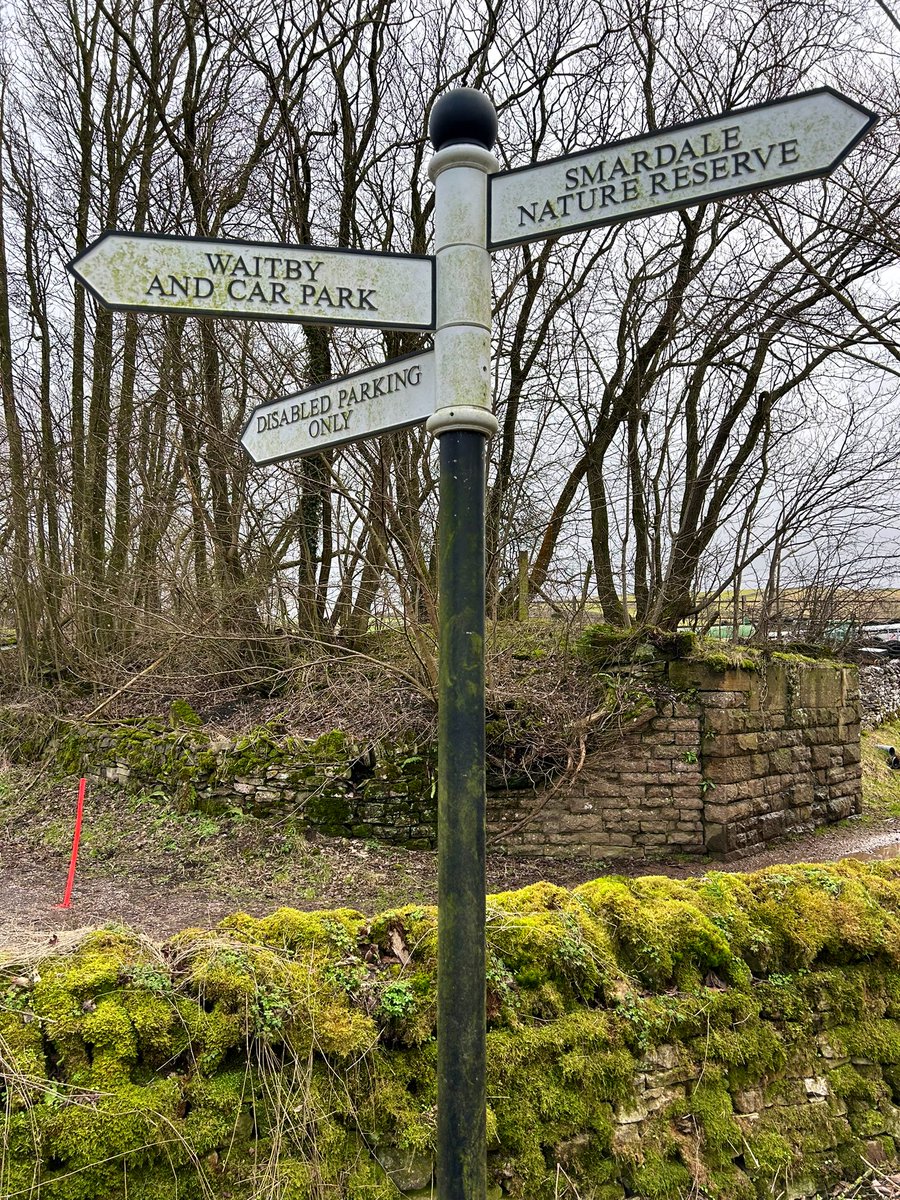 Northlakesuk's tweet photo. It’s #fingerpostfriday so here’s a few from yesterdays wander around the Westmorland Dales
#smardale
#westmorlanddales
#crosbygarrett @FingerpostFri https://t.co/gi2AqGdQD4