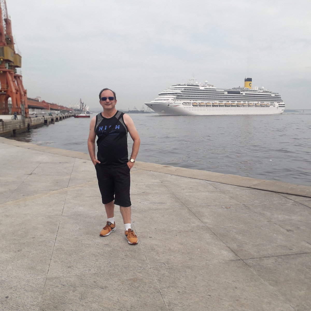 j_ricchetti's tweet image. Bom dia!