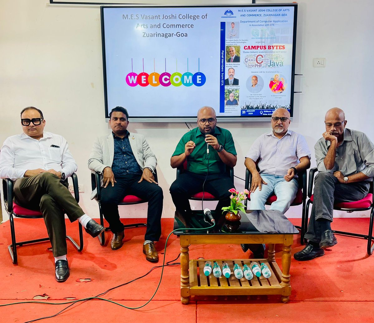 GoaTechGTA's tweet photo. Campus Bytes - Ep 2, held on 31st Jan at MES's Vasant Joshi College of Arts &amp; Commerce, Zuarinagar-Goa @mes_arts with the Department of Computer Application.
#gta #mesgoa #campusbytes #academia #students #empower #bridgethegap https://t.co/IkXhjtgVGy