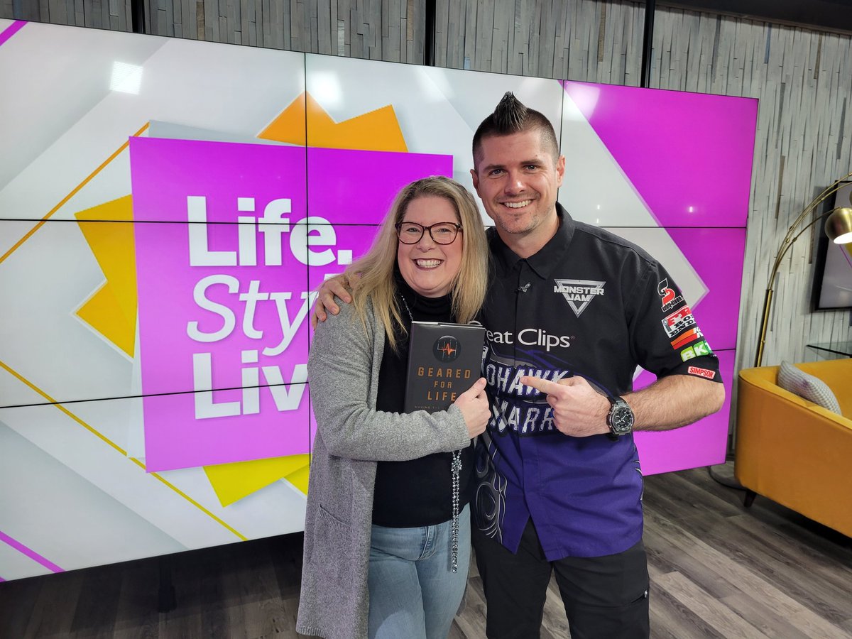 NikkiAriesMedia's tweet image. Love having my racing friends in the studio! Thanks to @BryceKenny for coming on @LifeStyleLive8 to talk @MonsterJam &amp;amp; your book - Geared For Life! #MohawkWarrior