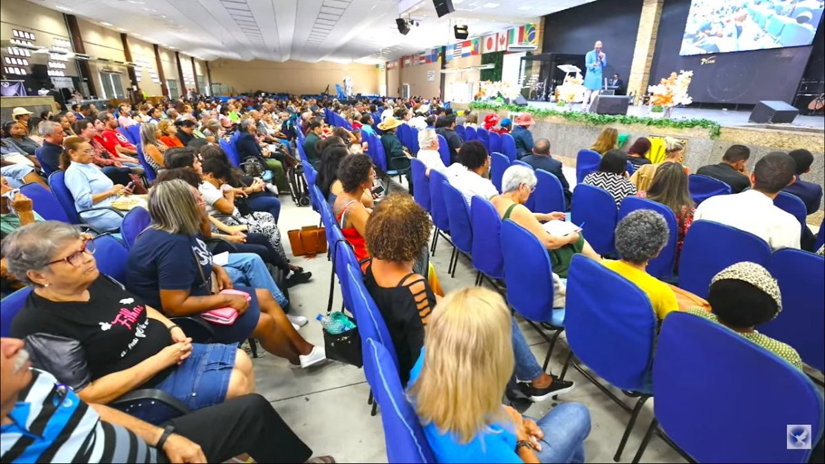 NyamodiThomas's tweet photo. Philippians 3:20-21,
We are the citizens of Heaven!
This world, the earth must come to an end!
Let us focus as we eagerly await a Saviour from Heaven!
The benchmark therefore is, Holiness, Righteousness, Repentance, Purity and The Fear of GOD.
#Brazil3Conference https://t.co/pKmEBYJDEE