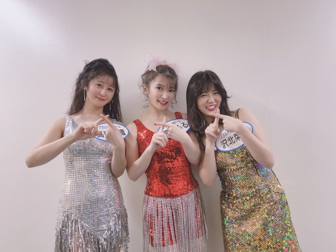 TBSの金曜ドラマ『不適切にもほどがある！』第3話に星空、ちょこっと出てたりします🥳 同じ事務所のあずにゃんとるーちゃんと一緒でした🫶🫶  2/9の放送でよかったら探してみてね🫣  この時の星空、カラコンしてなくて視力悪いので撮影以外はずっと眼鏡してました👓🤏゛  チョメチョメ～～！！