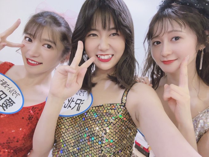 TBSの金曜ドラマ『不適切にもほどがある！』第3話に星空、ちょこっと出てたりします🥳 同じ事務所のあずにゃんとるーちゃんと一緒でした🫶🫶  2/9の放送でよかったら探してみてね🫣  この時の星空、カラコンしてなくて視力悪いので撮影以外はずっと眼鏡してました👓🤏゛  チョメチョメ～～！！