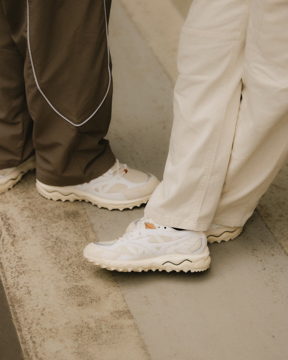 Footpatrol_ldn's tweet photo. Mizuno remove the leather upper of the Wave Mujin TL to make it a more rounded offering with the assistance of a GORE-TEX upper. 

Shop online at Footpatrol here, https://t.co/tylGmt0q6k

#Mizuno #MizunoShoes #GORTEX #TEAMFP #Footpatrol https://t.co/Yfcc39c1Jo