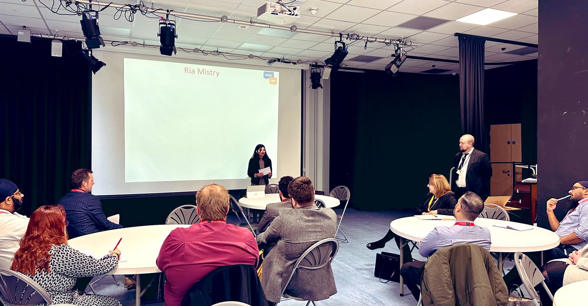 AminaAhmed25's tweet image. Good Practice KS5 Maths Event ran by the maths dept @TheRoyalSchool Presenting on #Curriculum #FlippedLearning #EdTeach & Observation of KS5 Maths lessons. Thank you @WGS1512 @Wghs1911 @TettColl @hswv_ @khalsa_academy @WolvesCouncil for attending! ✨ #ALevelMathsTeaching&Learning