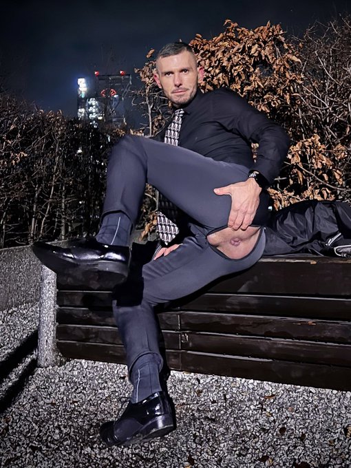 Horny businessman in the city 🌃  Looking for some hunk 🤵&zwj;♂️ for my hungry male-pussy 🍑  @werther1_men #Publicfun<a href="/tag/butt"class="tags"><span>#butt</span></a><a href="/tag/suitandtie"class="tags"><span>#suitandtie</span></a><a href="/tag/exposure"class="tags"><span>#exposure</span></a><a href="/tag/bottom"class="tags"><span>#bottom</span></a><a href="/tag/publicfun"class="tags"><span>#publicfun</span></a>