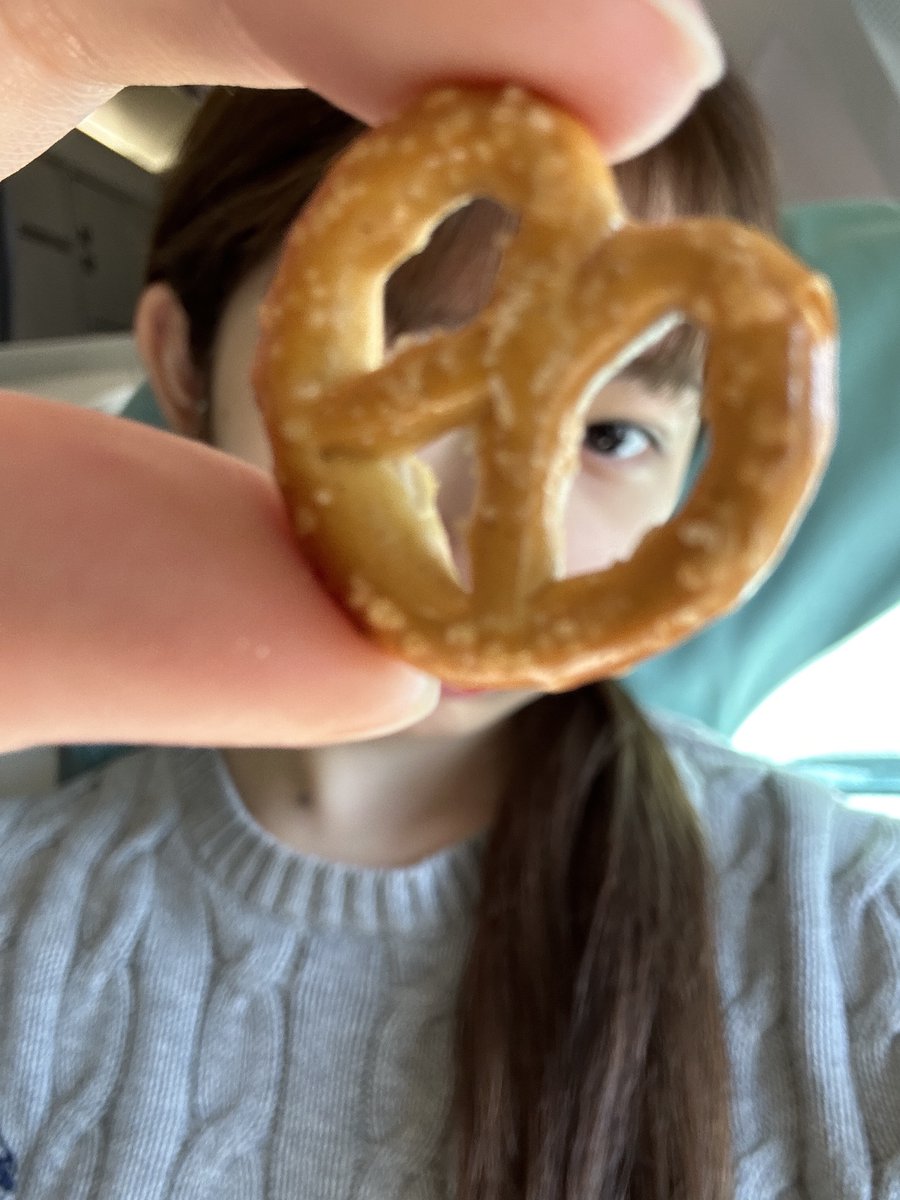 saranghaeive's tweet photo. 레이야 21살 생일 축하해!🥳🎉
우리 아이브 대표 콘수니 언제나 응원할게💗
#REInOurHeart
#다이브는언제나_레이곁에있어 https://t.co/YEybM2M8v4