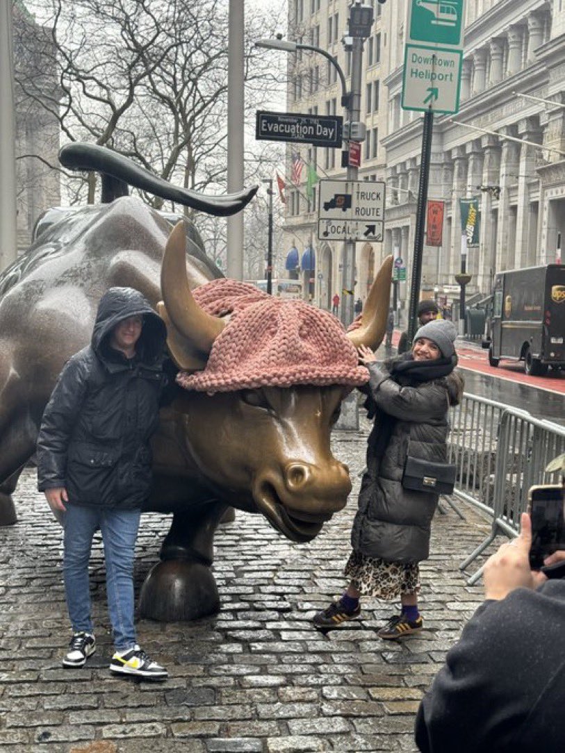 No, this isn’t photoshopped. What a community hat stays on $wif