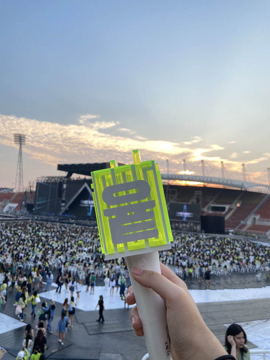 ˖Ი 메이 𐑼⋆ tweet media