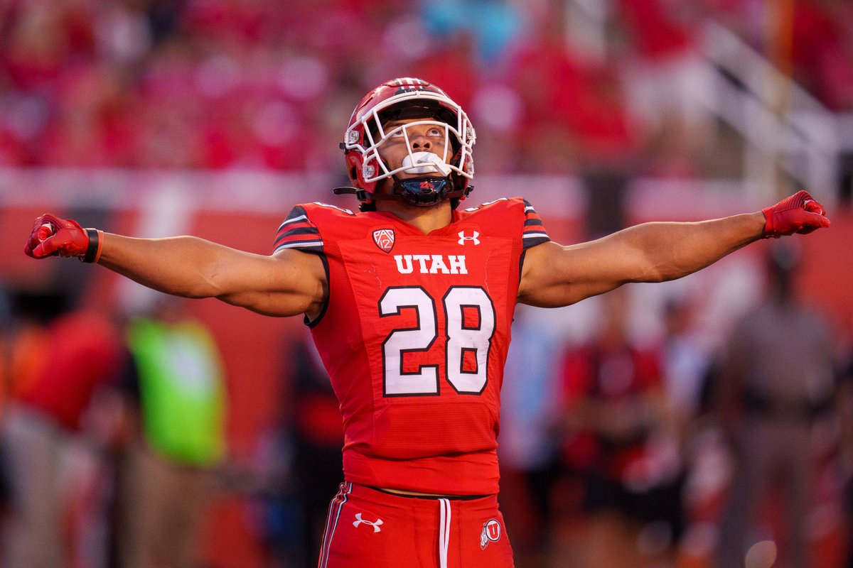 .@Utah_Football DB Sione Vaki had the 2nd highest rate of acceleration of ANY defender at the #SeniorBowl this week. What does that mean? @sione_vaki can FLY around the field and catch up with EVERY SINGLE offensive player you match him with. #TheDraftStartsInMOBILE