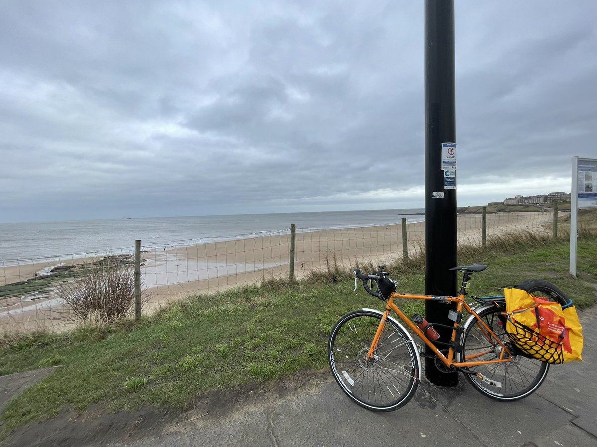 On a mission to get our bikes sorted for 2024 now the days are getting longer - enjoyed a lunchtime spin on my old London commuter after replacing dodgy tyres which had shredded. Check yours!