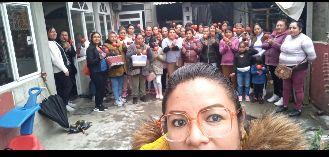 Ana_LauraCuevas's tweet photo. La vida esta llena de momentos especiales.
Espero recuerden este día
 #EquipoADMM
#Xalatlaco https://t.co/iO5Fss4IhU