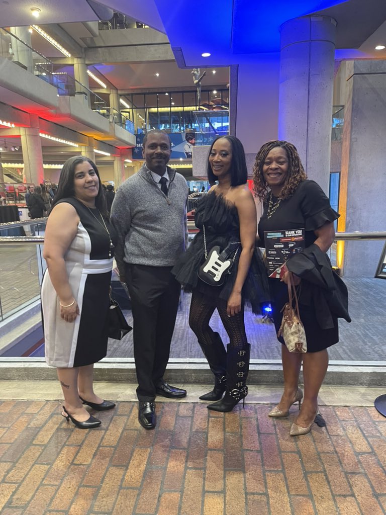 SSK8Tampa's tweet photo. What an amazing night we had celebrating @HillsboroughSch EIE winners &amp; our nominees. Congratulations again @teach1213 @TADawkins, Ms Stone(not pictured)! #LetsRock #EIE2024 @TransformHCPS @HCPS_AVID https://t.co/O8Vu76Ybaj