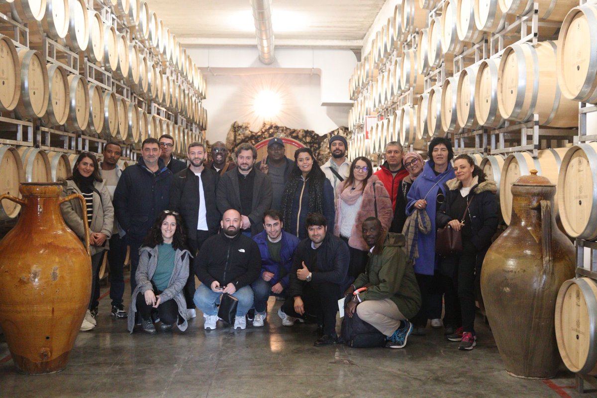 CIHEAMBari's tweet photo. 🚀#STARTUP10 project
The International Training for #InnovationCoach
ends today with the delivery of certificates to the 23 #innovationcoaches. An intense week made of #training sessions, #technicalvisits, #meeting with #companies! https://t.co/T1yiUnX8sK