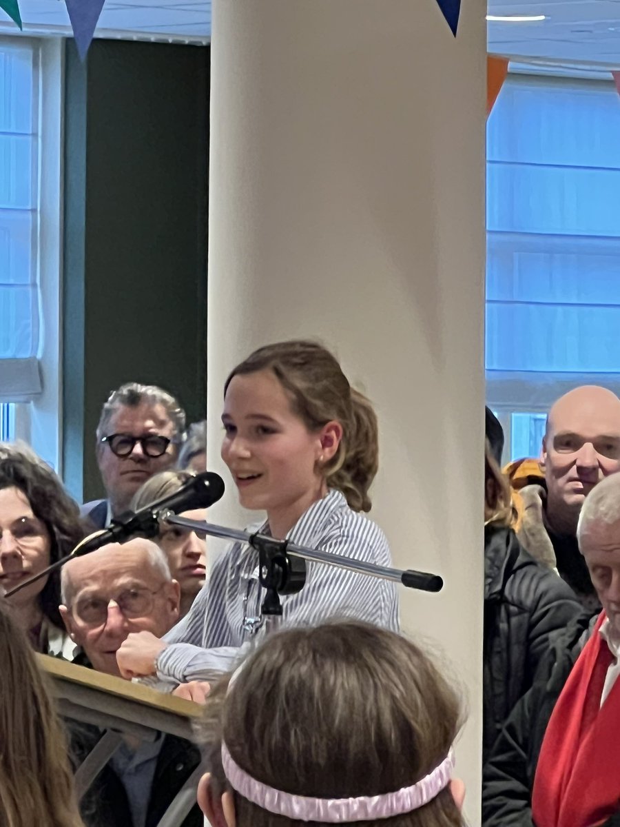 HEILOO2000's tweet image. Opening vernieuwde bibliotheek en gemeentehuis Heiloo #heiloo