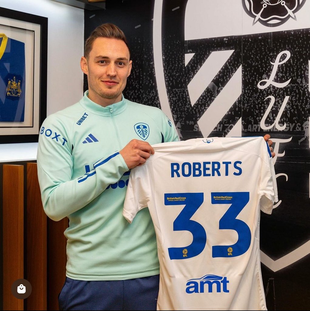 LUFC_Daily13's tweet photo. TRANSFER NEWS!🚨🚨

The Burnley Full-Back Connor Roberts has signed a loan deal to Leeds united until the end of the season.

James 🏴󠁧󠁢󠁷󠁬󠁳󠁿
Ampadu 🏴󠁧󠁢󠁷󠁬󠁳󠁿
Rodon 🏴󠁧󠁢󠁷󠁬󠁳󠁿
Roberts 🏴󠁧󠁢󠁷󠁬󠁳󠁿 https://t.co/C0d1xzLmF3